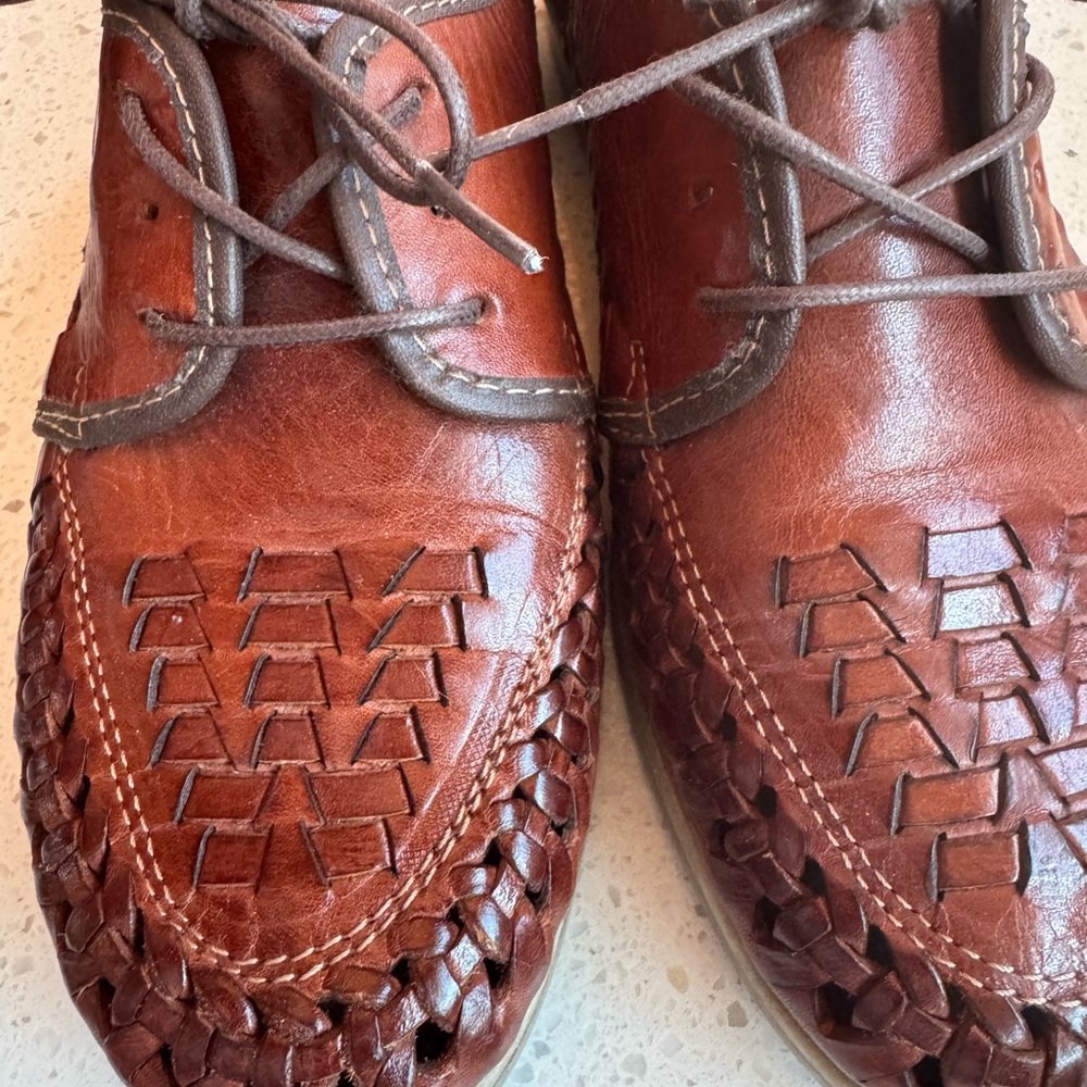 Handmade brown Leather Mexican Huaraches